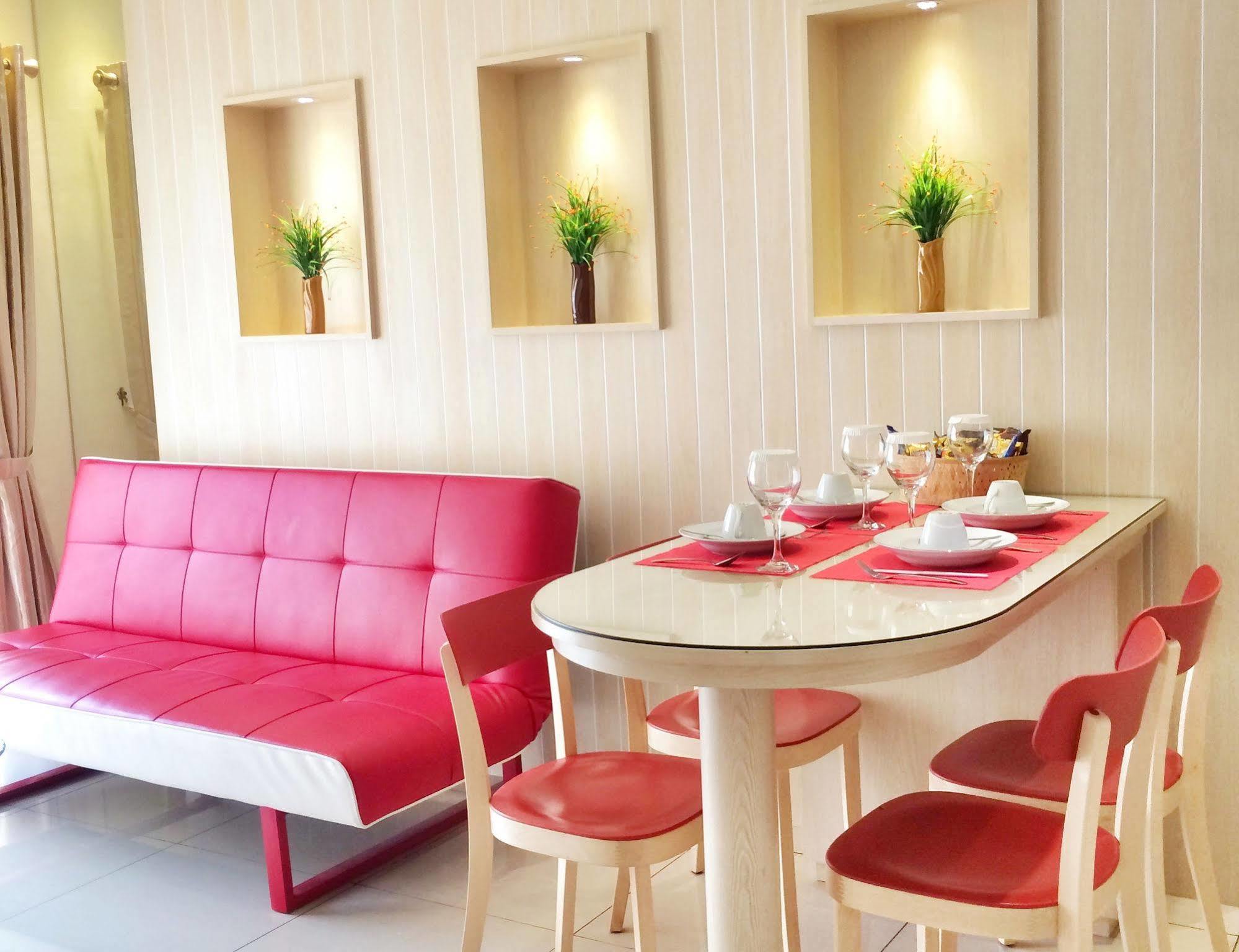 Ravarine Suite Apartment Jakarta Exterior foto